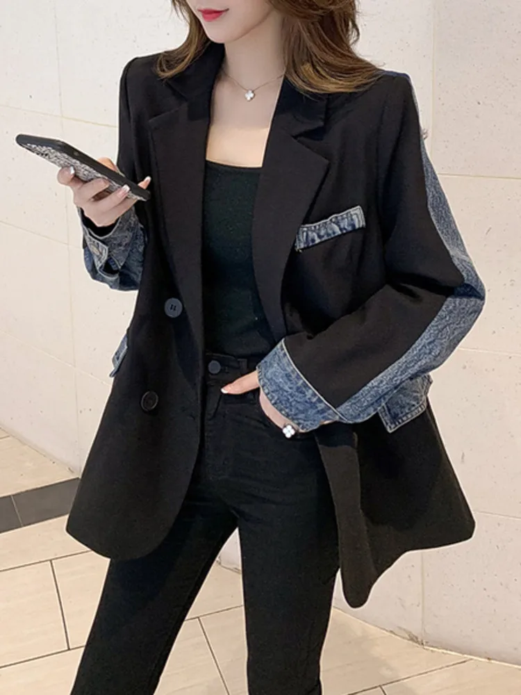 LANMREM Denim Patchwork Design Blazer Women Notched Collar Double Breasted Loose Coat Streetwear 2024 Spring New 2AA4022