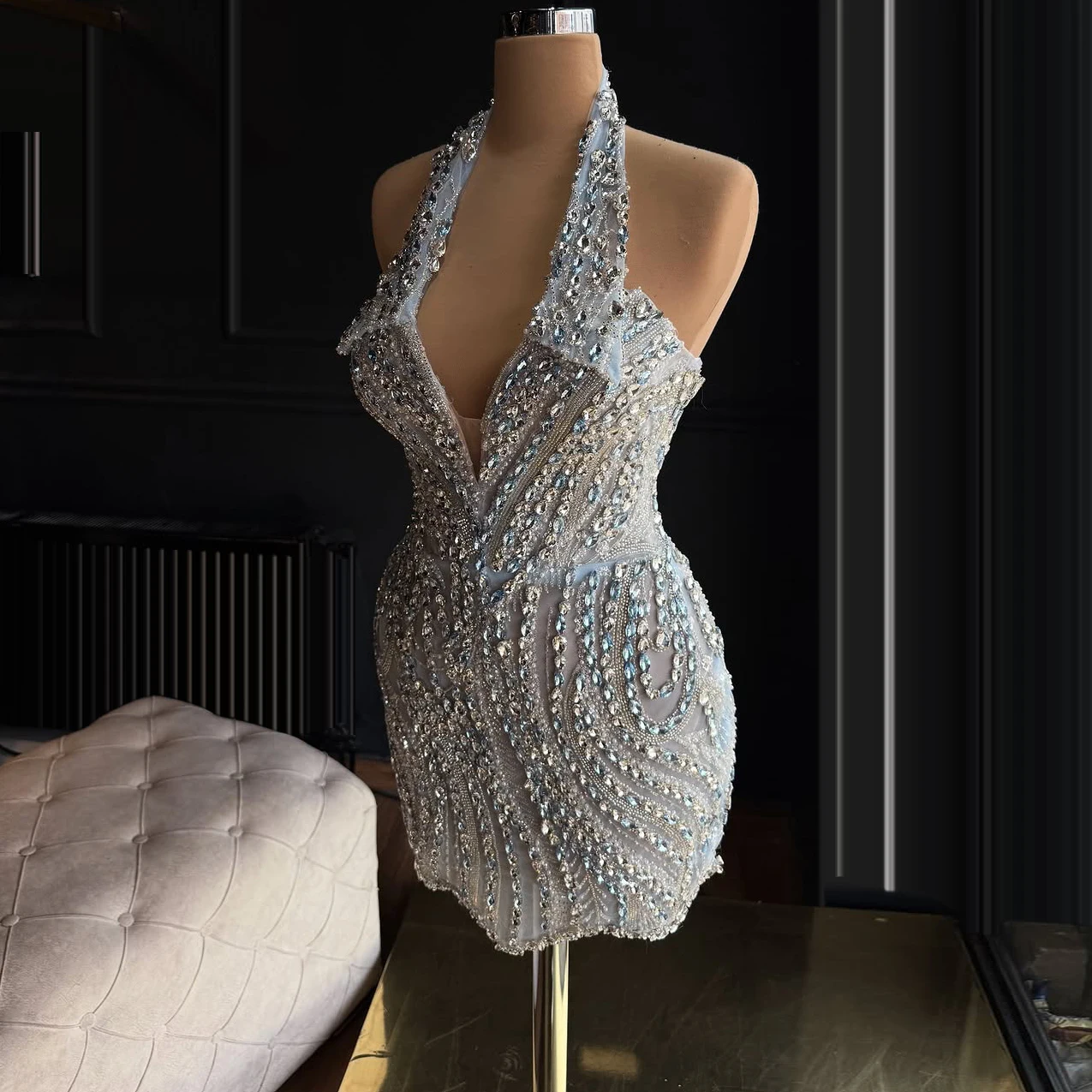 

Light Blue Short Mermaid Cocktail Halter Dress V Neck Special Party Dress Crystal Beaded Birthday Party Mini Dress Customized