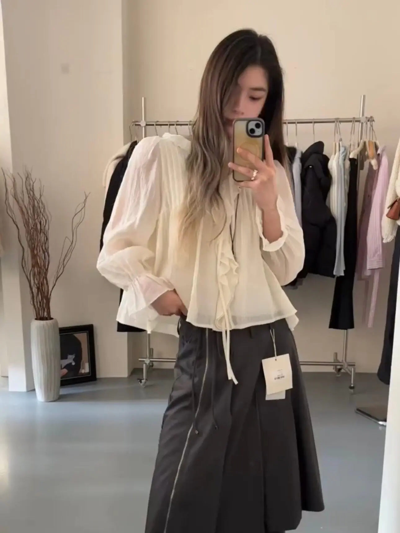 

Французская женская блузка с V-образным вырезом, завязками на талии, длинными рукавами, свободного кроя, весенне-осенняя, повседневная, дышащая, из полиэстера, с дизайнерским акцентом