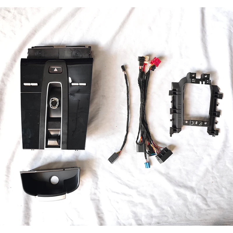 2014 Car Upgrade New Shift Button Central Control Saddle Panel for Interior Modification for Macan