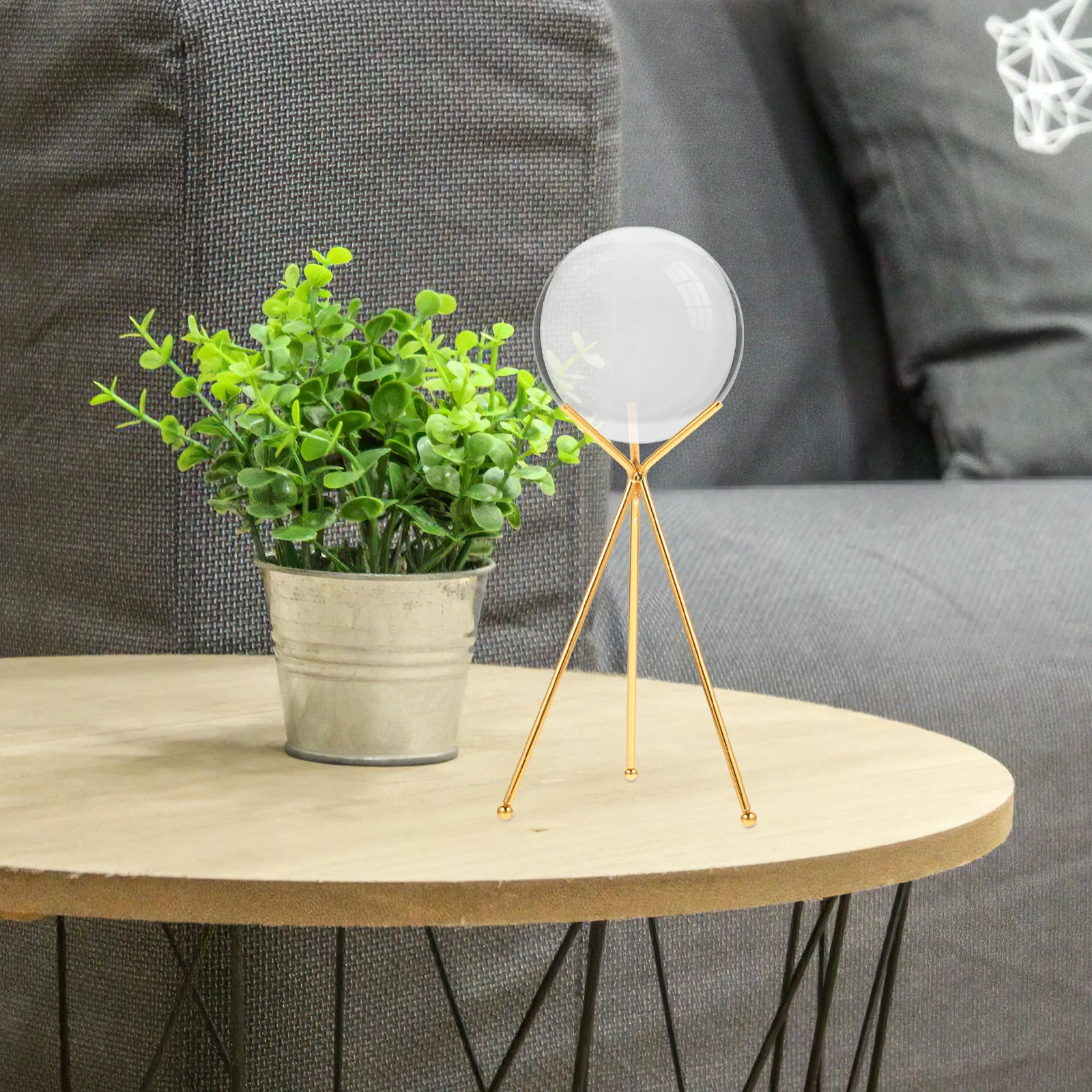 스마트 크리스탈 볼 디스플레이 스탠드 철 공예 랙 실용적이고 안정적인 홈 장식 섬세한 테이블탑 장식품 크리스탈 볼 스탠드