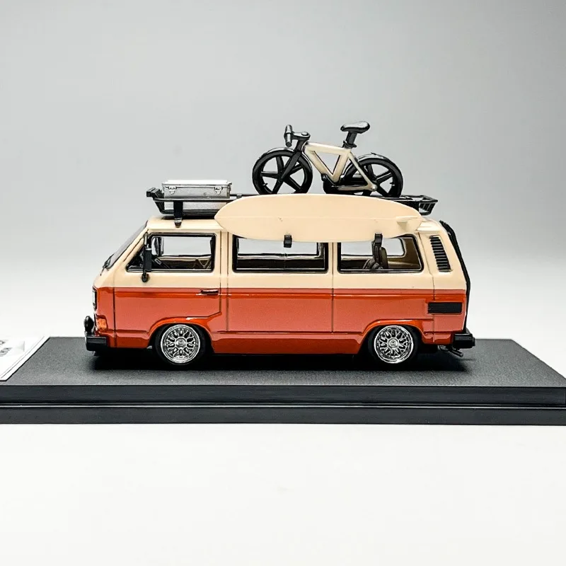 Mortal Diecast 1/64 escala Volkswagen coches modelo de aleación Volkswagen T3 Lie Low naranja vehículos de juego juguetes para niños regalo caja Original