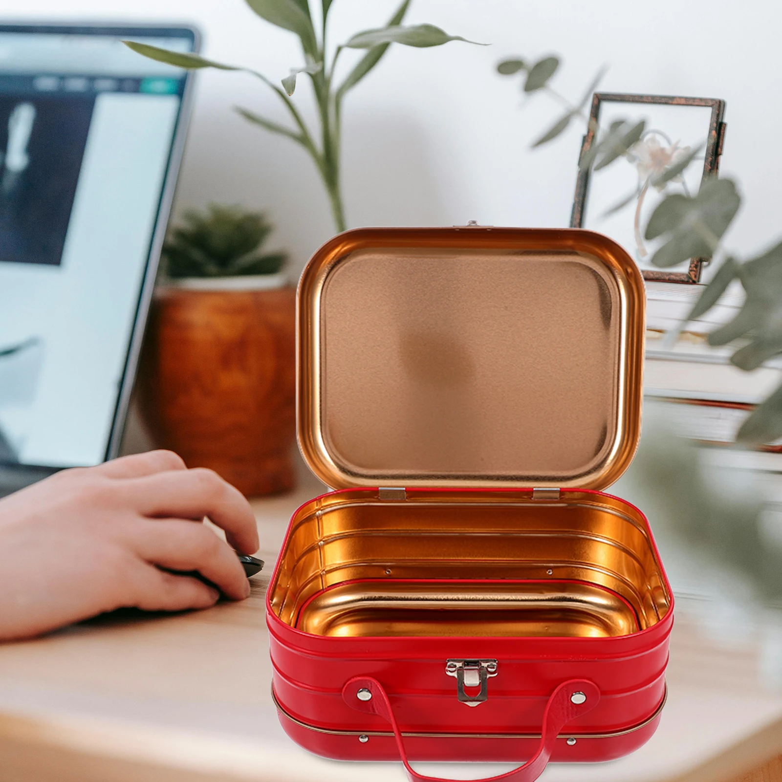 

1pc Gift Box Small Tinplate Suitcase Storage Container Desktop Organizer Jewelry Coin Souvenirs Storage Box Handle Portable Tin