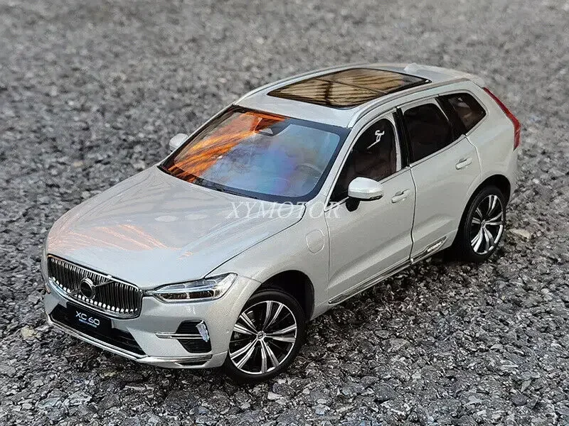 

1/18 For Volvo XC60 2022 SUV Diecast Car Model Toys Hobby kids gifts White/Silver/Gray Gift Collection Ornaments Display