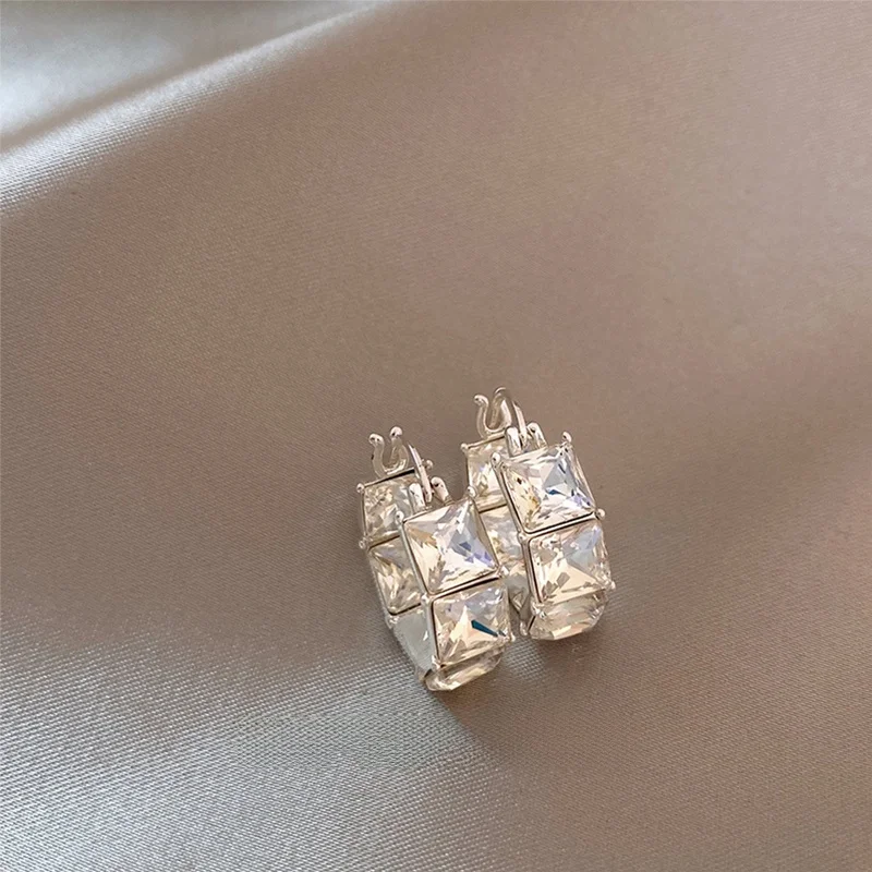 saptefamou-silver-geometric-zircon-women's-earrings-unique-beautiful-luxury-sensation-fashionable-jewelry-ear-cuffs