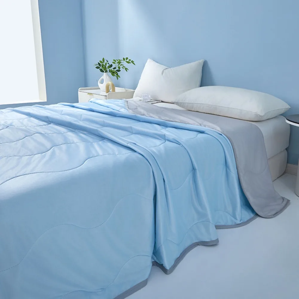 Thin Breathable Summer Ice Silk Quilted Quilt Machine Washable Solid Color Air-conditioning Comforters Lightweight