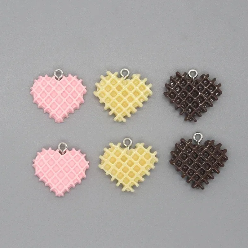 10Pcs/Pack Kawaii Plaid Heart Cookie Flatback Resin Charms Cute Simulation Biscuit Pendants for DIY Earring Jewelry Craft view 6