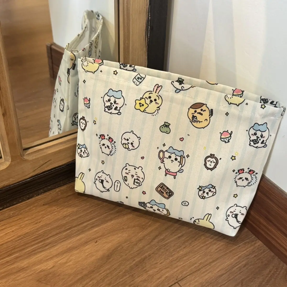 

Kawaii Canvas Zipper Pouch Printed Cosmetic & Makeup Bag Multi-purpose Storage Pouch Anime-themed Gift for
