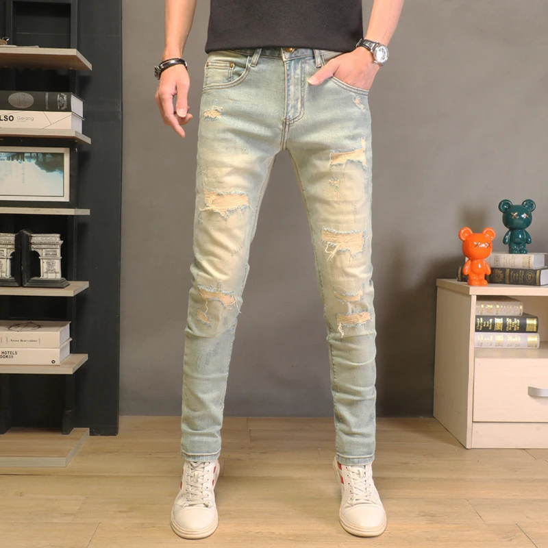 

2026 Spring Autumn Men's Light Wash Ripped Denim Jeans High End Stretch Slim Skinny Trendy Trousers