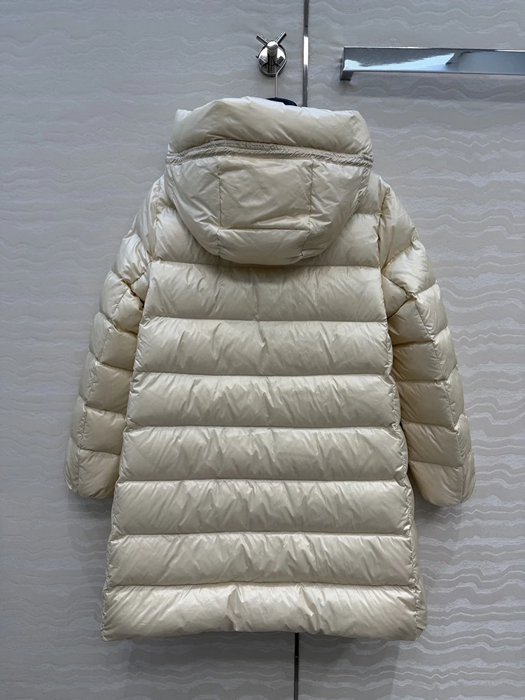 SVORYXIU شتاء 2025 نمط جديد ريترو ستايل مقنعين التعادل نمط طويل أسفل سترة المرأة الأبيض الدافئة أسفل سترة #6