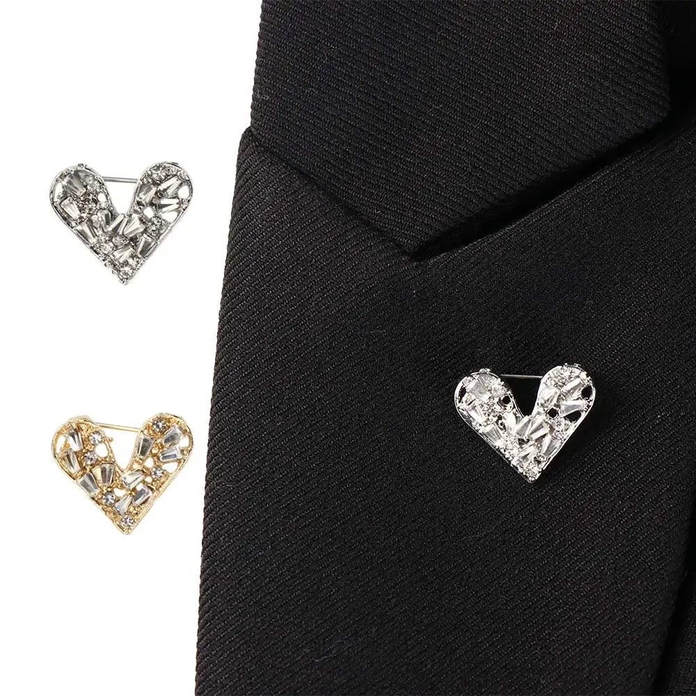 Lapel Korean Style Heart Brooch Shiny Rectangular Rhinestone Pin Hollow Out Alloy Hollow Heart Breastpin Clothing Accessories
