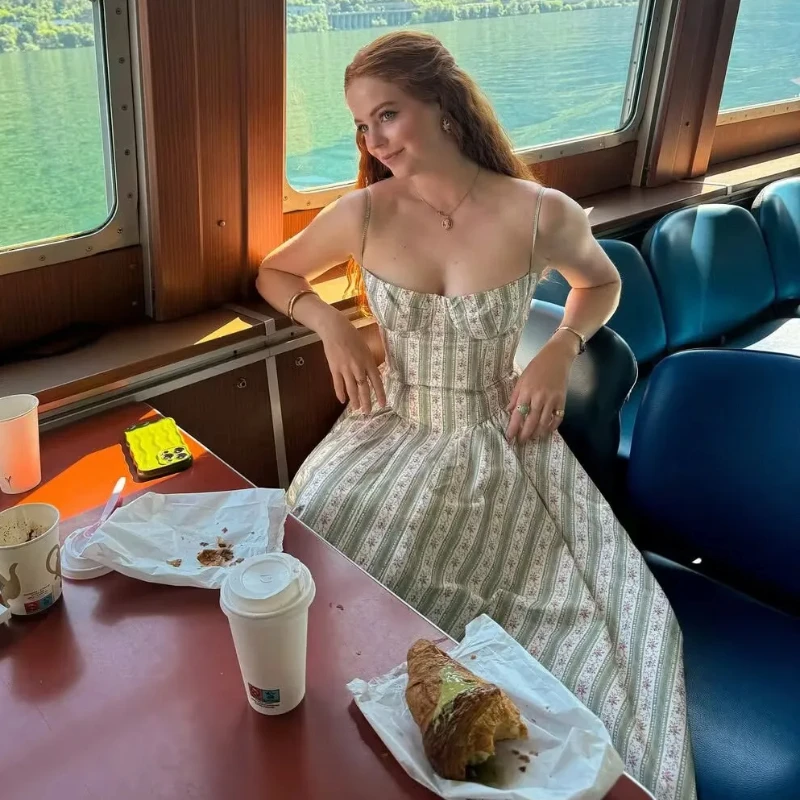 Suninbox สีเขียวลายดอกไม้พิมพ์สปาเก็ตตี้เซ็กซี่ชุดผู้หญิง A-Line Midi วันหยุดปาร์ตี้ฤดูร้อน Robe