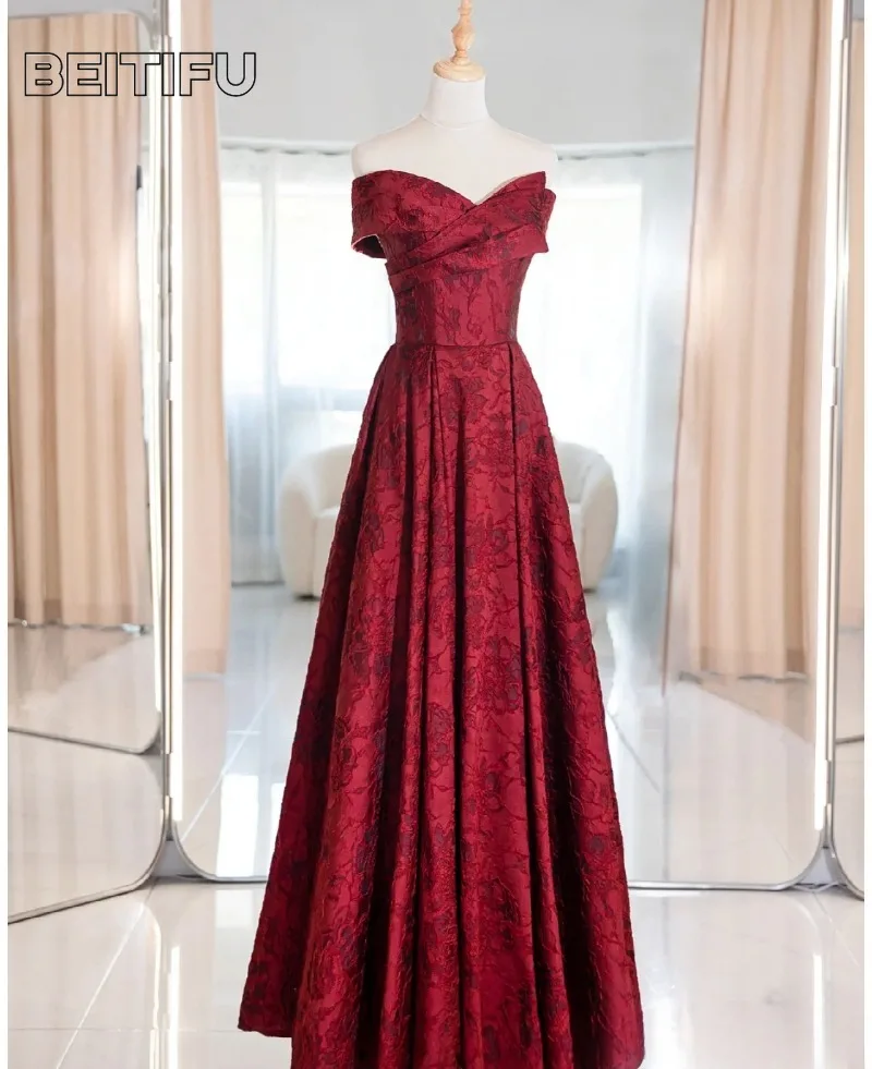 

Customized Women Evening Dresses 2025 Off The Shoulder Banquet Ball Gown Sleeveless Lace-up Elegant Vintage Party Dress Vestidos