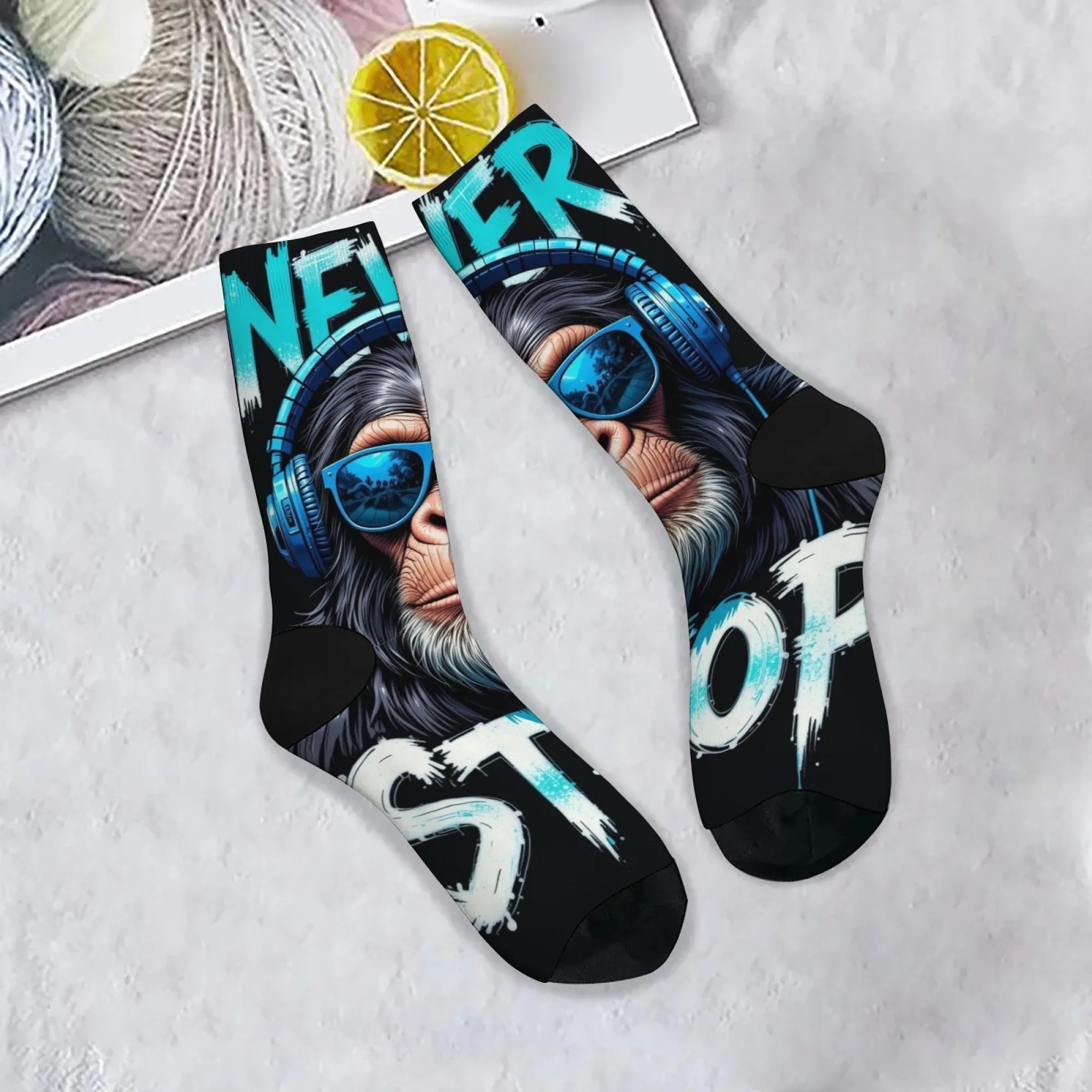 NEVER STOP rock DJ gorilla socks novel fun happy men's socks Harajuku retro style crazy party street hip-hop trend socks gift