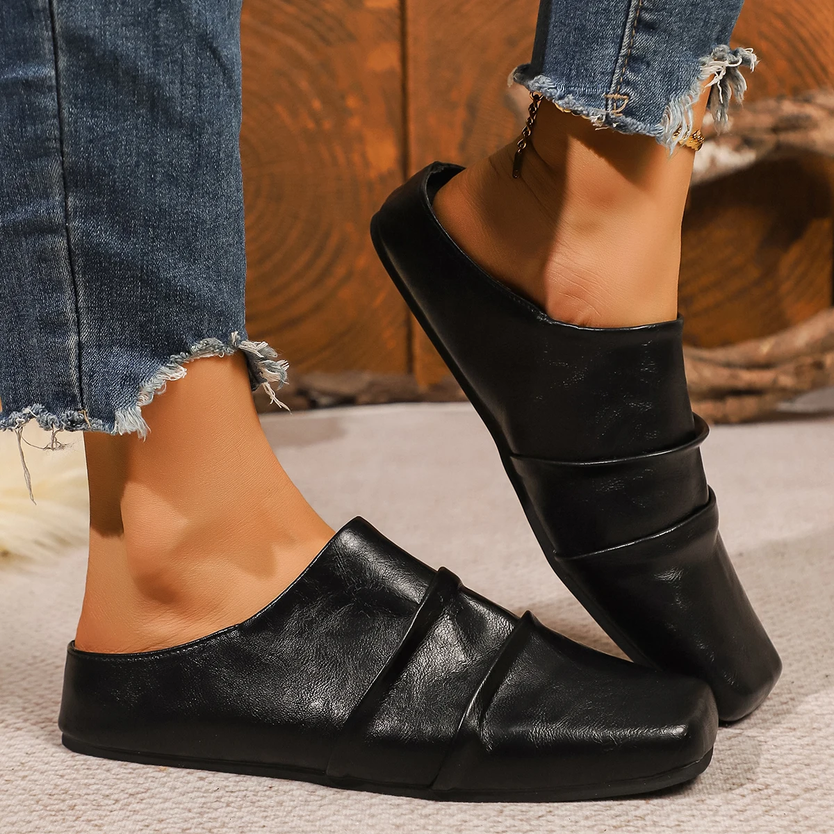 

2025 New Women Flats Slippers Elegant Square Toe Comfortable Mules Shoes Fashion Sandals Summer Slippers Slingback Slides Women