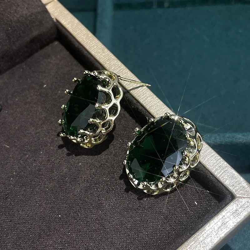 European and American Retro French Cake Edge Emerald Oval Zircon Temperament Earrings Hong Kong Style Jewelry For Women