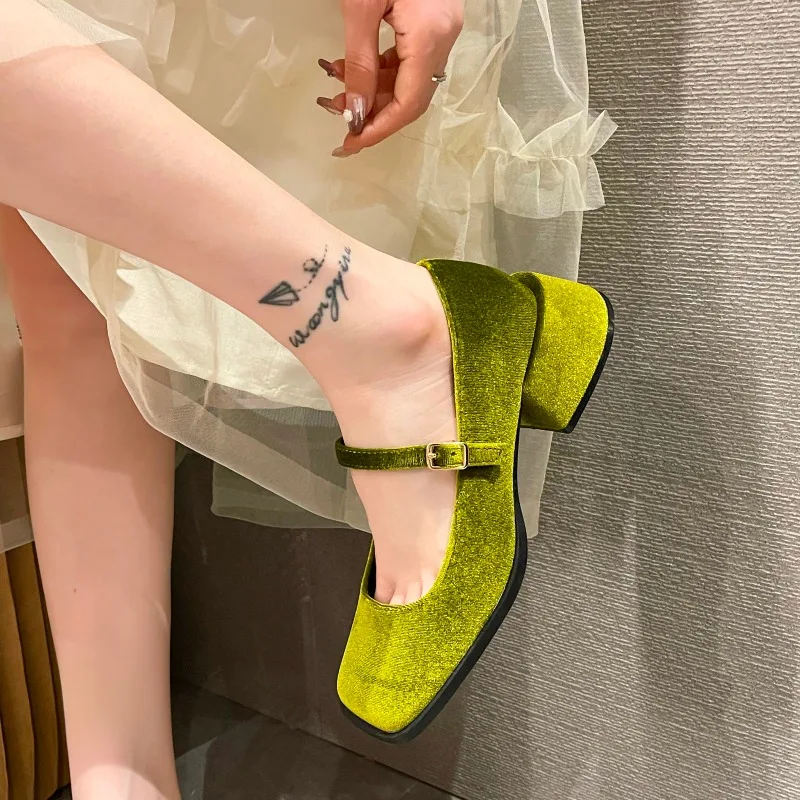 Mary Janes Shoes Female Green Velvet New Square Toe College Style Casual Pumps Fashion Shallow Buckle Shoes High Heel Shoes