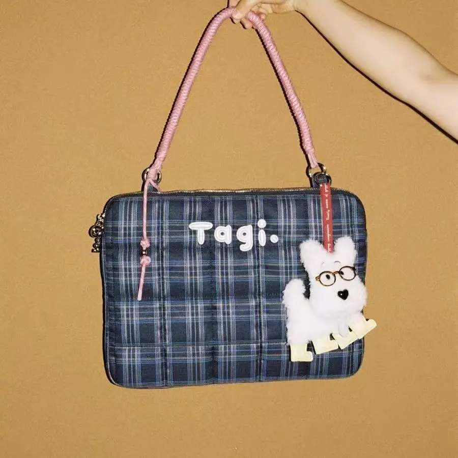 2025 New Large Capacity Women's 14 inch Commuter High Beauty Checkered Handbag Single Shoulder Laptop Bag