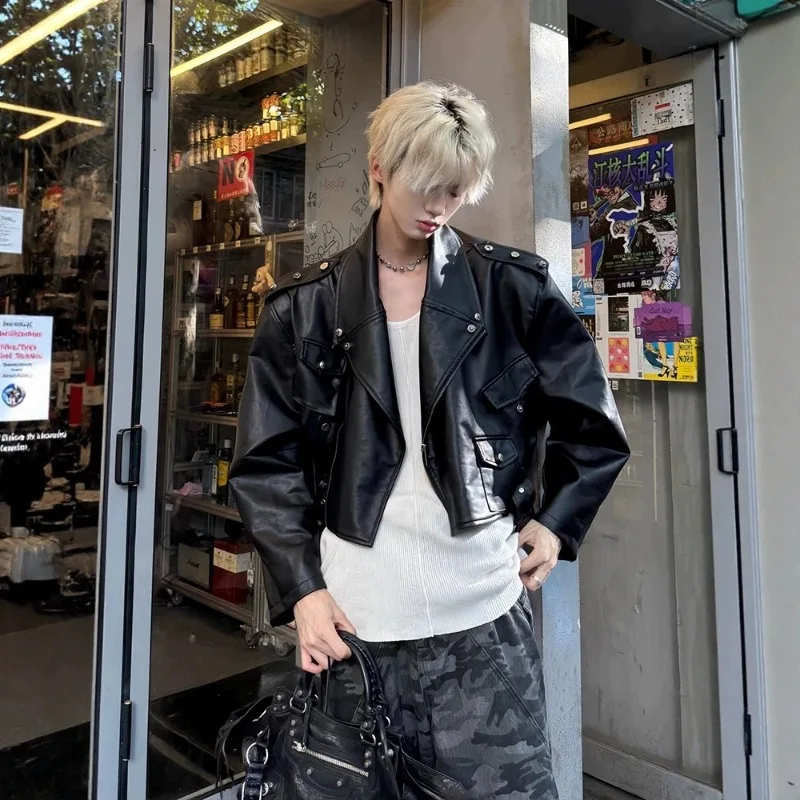 

Короткая мужская куртка из искусственной кожи в стиле ретро с заклепками, уличная мотоциклетная уличная одежда, модные топы с длинными рукавами и лацканами, мужские пальто