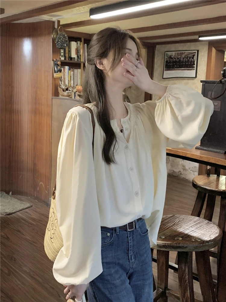 Korean Puff Sleeve Apricot Casual Shirt for Women With Loose Round Neck Elegant and Youth Women's Blouses Korean Version Tunic