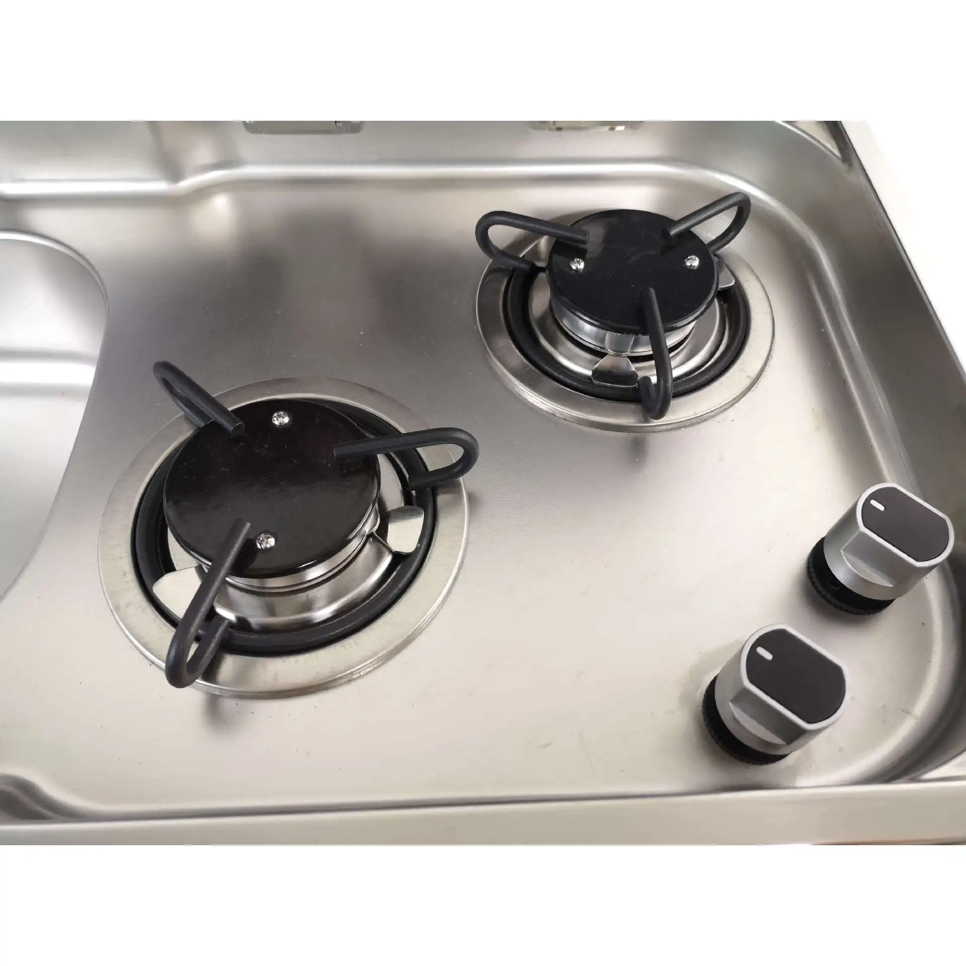 

Газовая плита GR-904LD с двумя конфорками и интегрированной мойкой, две отдельные крышки из закаленного стекла, аксессуары из нержавеющей стали для интерьера автодомов/яхт