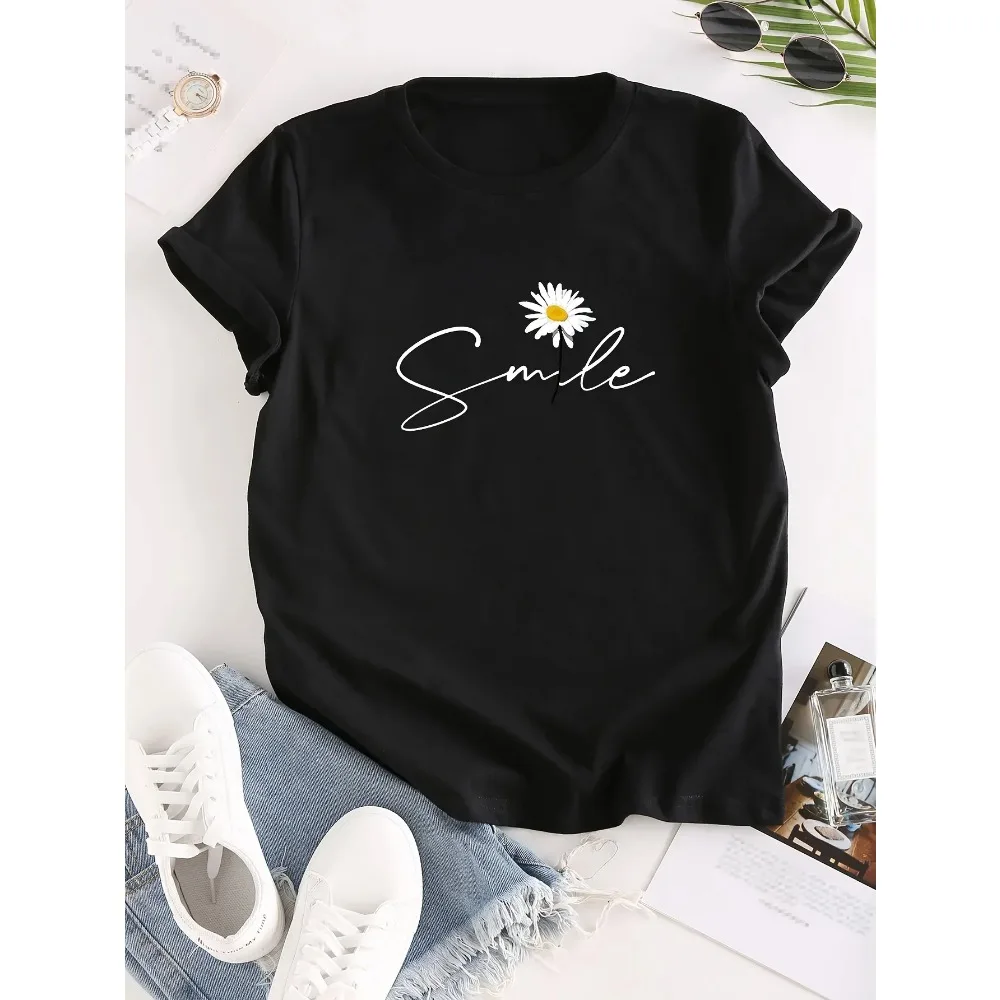 Women'S Flower Letter Print Crew Neck T-Shirt This Vintage Minimalist Fresh And Stylish Casual Short Sleeve Retro Style Shirt