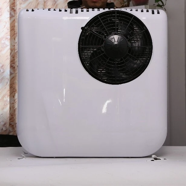 12/24V DC top-mounted parking air conditioning unit with integrated perforated air outlet design