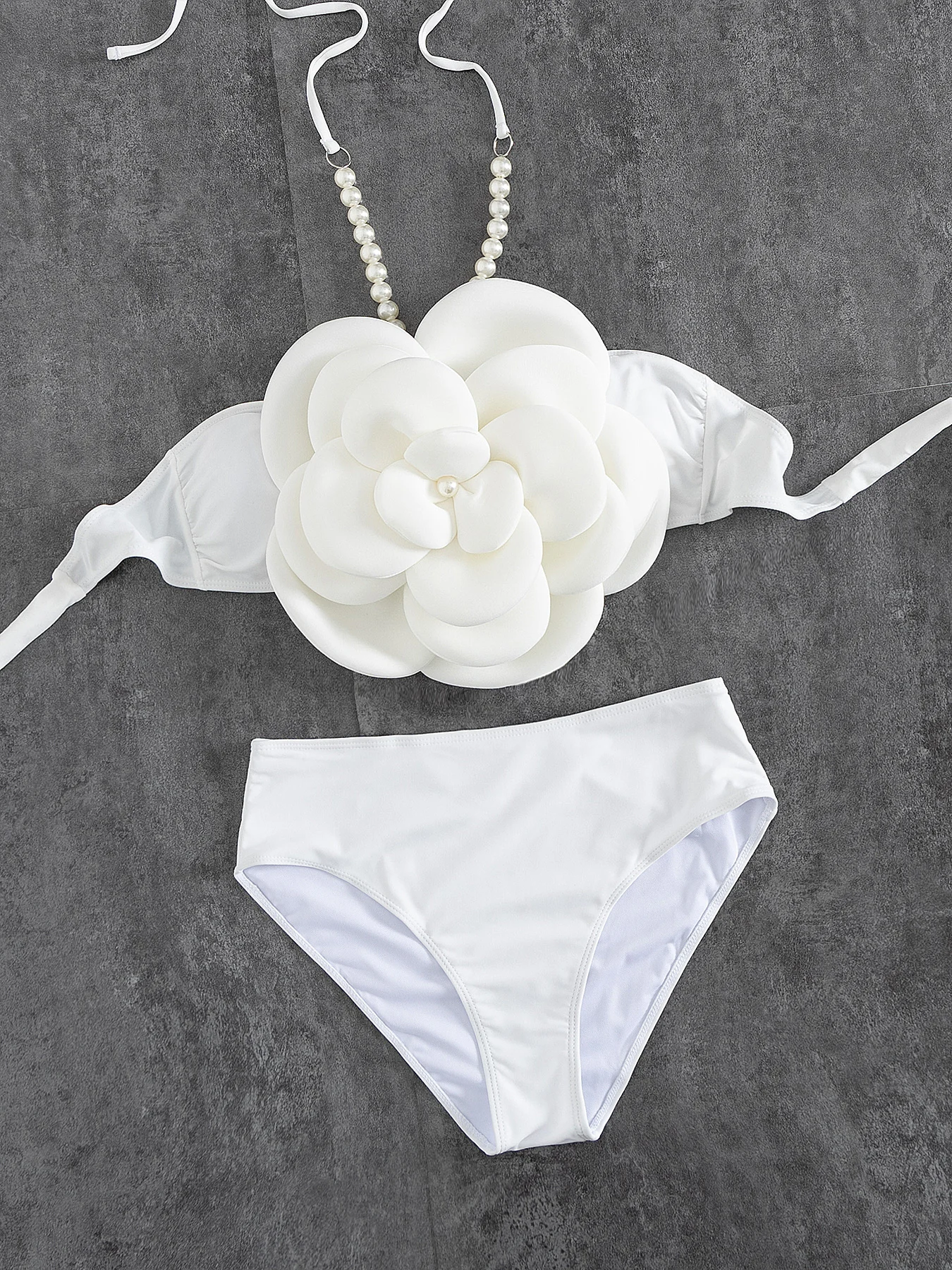 مجموعة بيكيني بيضاء مثيرة لعام 2025 - بلوزة زهور ثلاثية الأبعاد كبيرة الحجم مع سلسلة لؤلؤية مثالية لملابس الشاطئ وحفلات حمام السباحة وملابس الشاطئ الصيفية #3