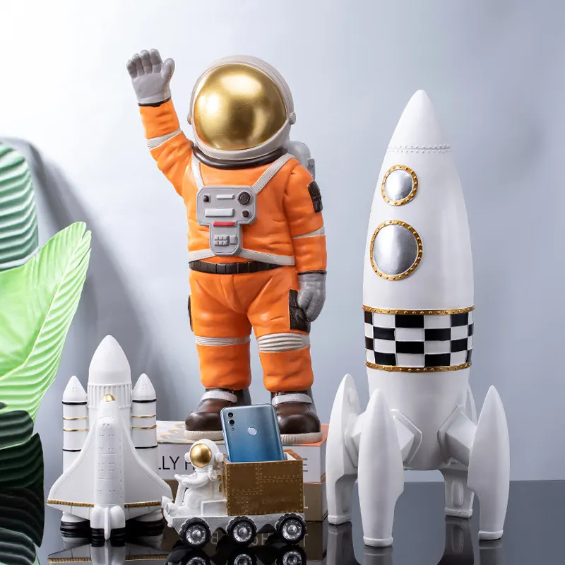 Large-sized Astronaut Figurines for Science Museums, Model Homes, Restaurants, Shopping Malls, Shop Windows Displays.
