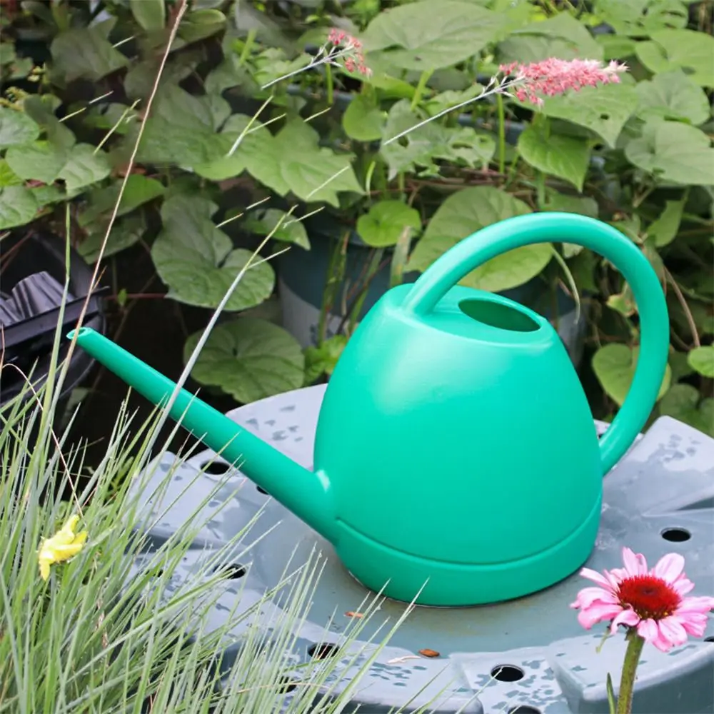 Portable Plastics Watering Can Large Capacity Garden Water Spraying Pot Home Watering Pot for Children