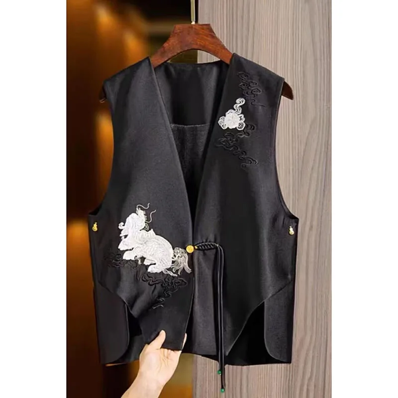 Men Women With Same New Chinese Solid Color Three-Dimensional Embroidery Design Sleeveless Vest Comfortable Joker Button Coat