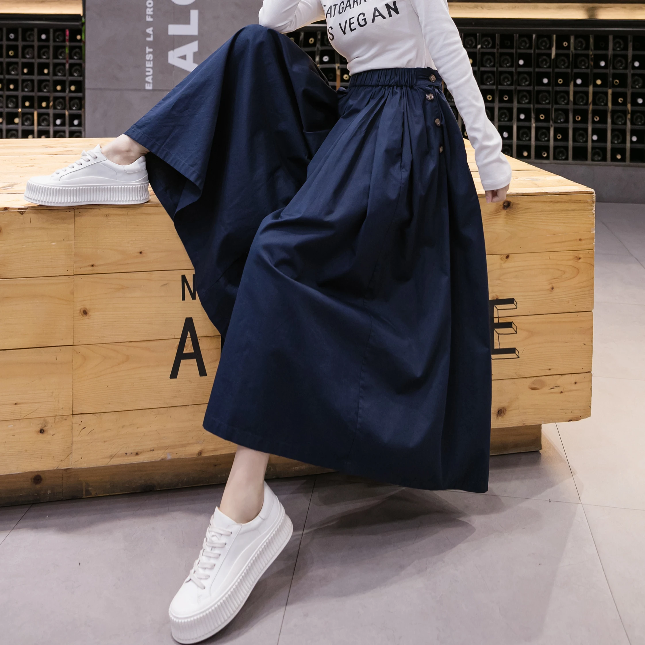 TingYiLi Button-Trim Wide Leg Cargo Pants Capri Women Summer High Waist Casual Cotton Palazzo Pants Korean Fashion Street Pants