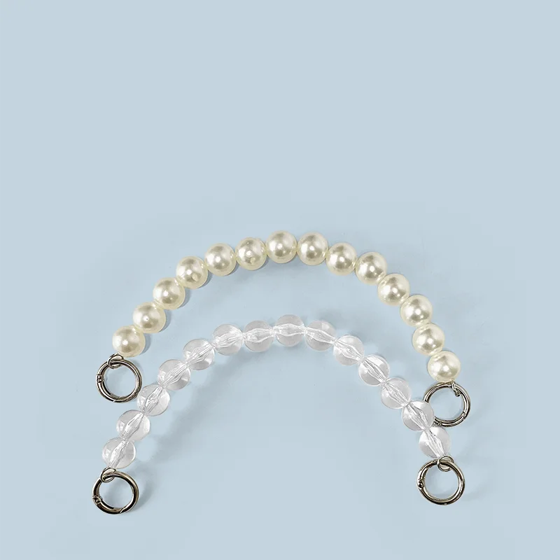 A handmade pearl chain suitable for extending and decorating bags. Shoulder strap accessories can be purchased separately