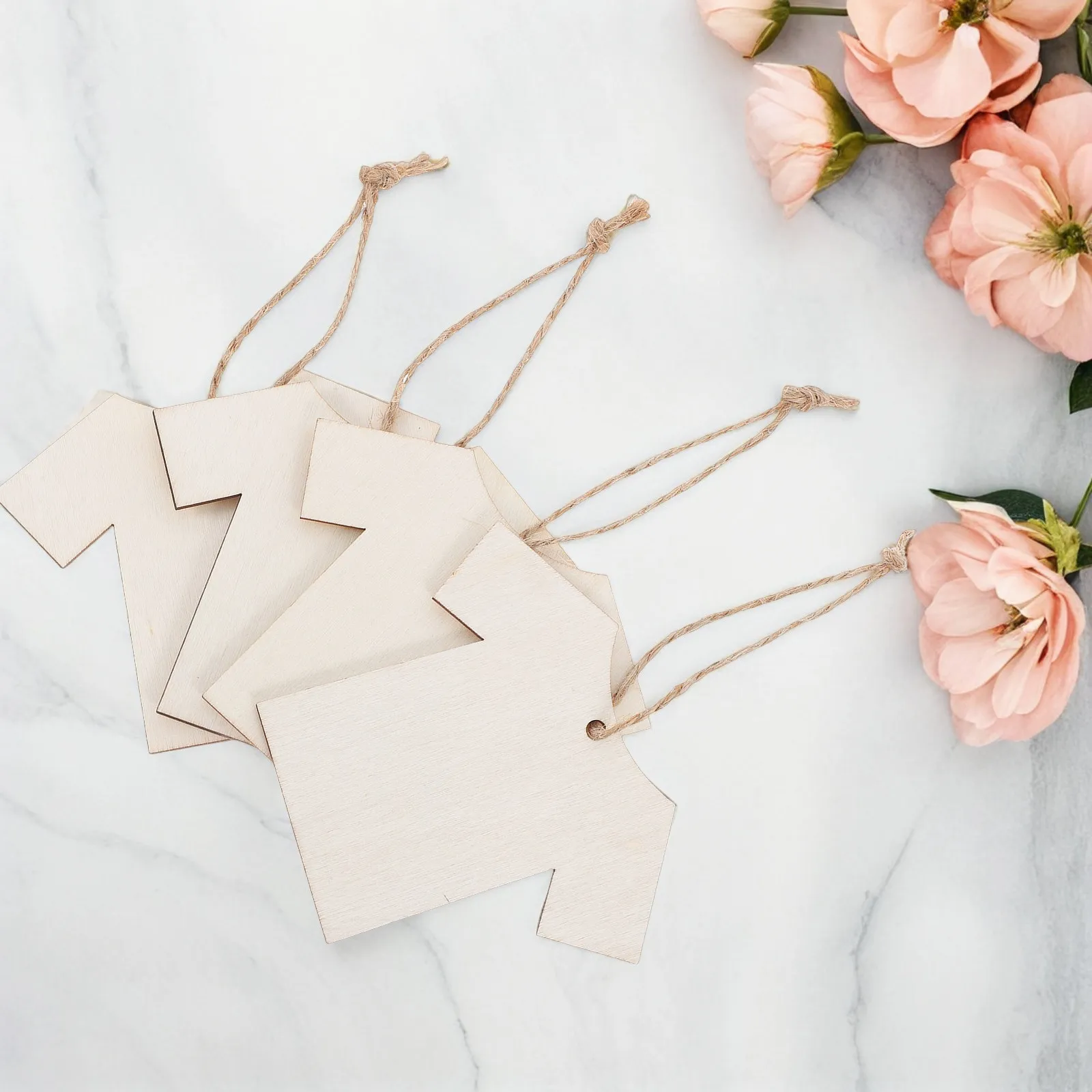 20Pcs Wooden Short Sleeve Shirt Tags Blank for DIY Clothing Labels Retail Display Packaging Wedding Crafts Clothing Labels