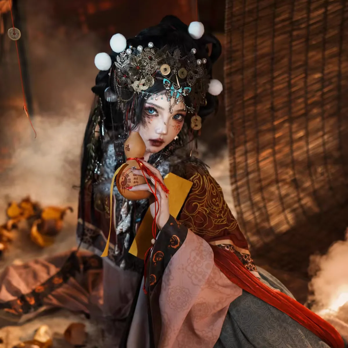 

loween Ghost Bride Ancient Chinese Sle Cosplay Headwear Ethnic Terror Paper Headdr Women's Traditional Chinese Horror