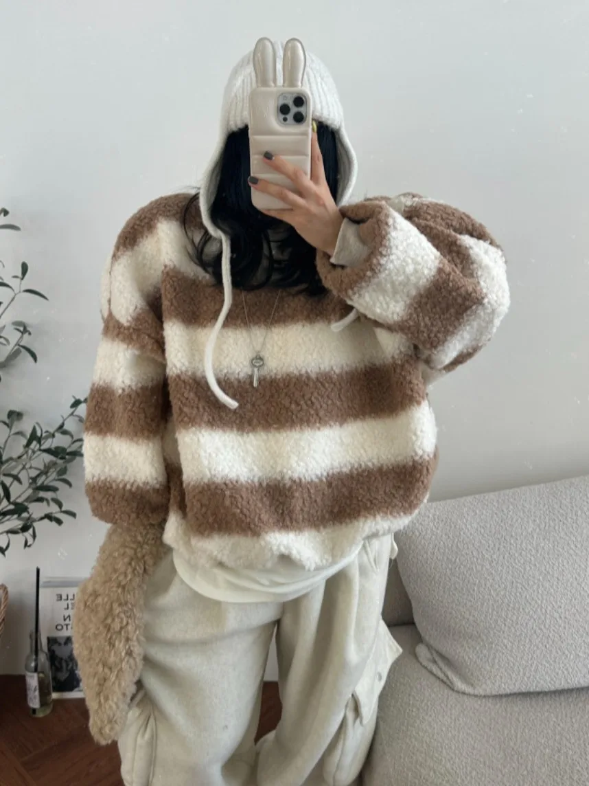 

Женская стильная утепленная толстовка с длинными рукавами в корейском стиле, осенне-зимняя, универсальная, теплая, в полоску, с меховой отделкой, топ-худи