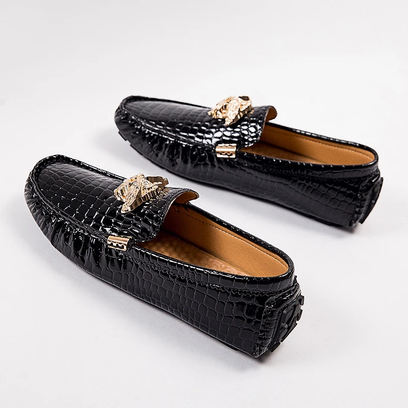 European Style Slip-On Loafers for Men, Crocodile Pattern Men's Shoes, Size 36 Small Size, Size 48 Large Size, New Casual Men's Leather Shoes