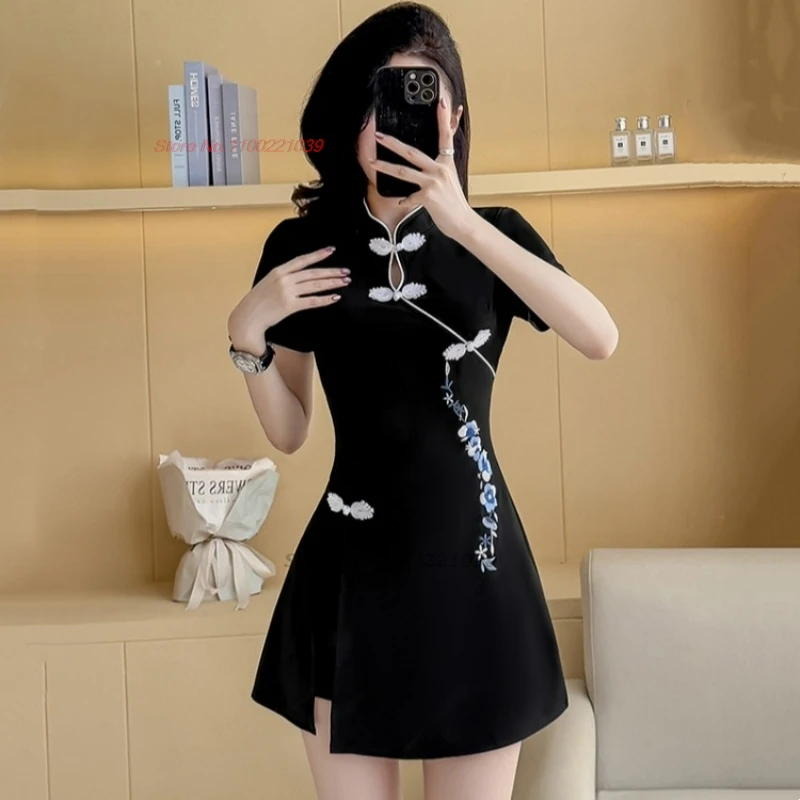 

2026 chinese sexy banquet nightclub dress cheongsam national flower embroidery qipao dress+shorts oriental hotel spa work dress