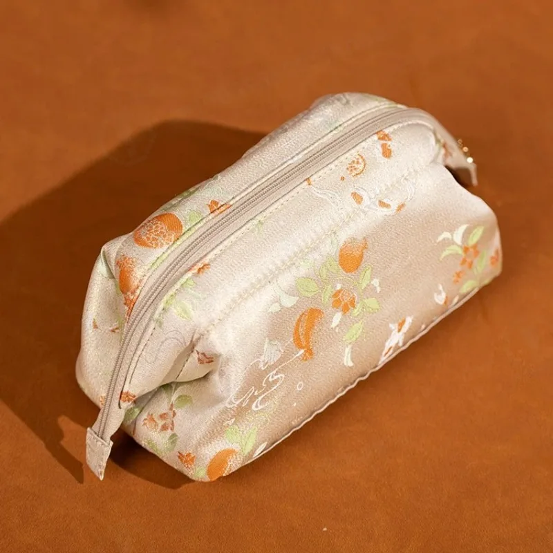 Brocade Cosmetic Bag New Chinese Style Handbag Retro Wrist Pouch Phone Storage Purse
