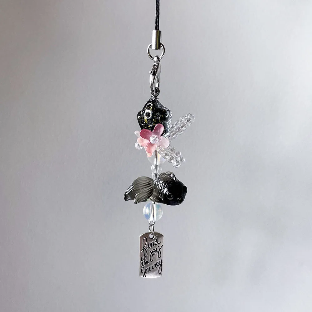 Black Goldfish Phone Charm Chain Pink Flower Star Beads Cute Keychain for Camera Wallet Backpack Decor Jewelry Girl Keyring Gift
