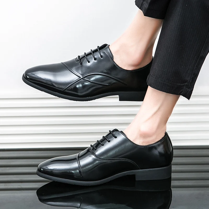 

Luxury Men Fashion Loafers Round Toe Cross Flow Leather Shoes Office and Business Brand Formal Shoes Sizes 38-46 Men Shoes
