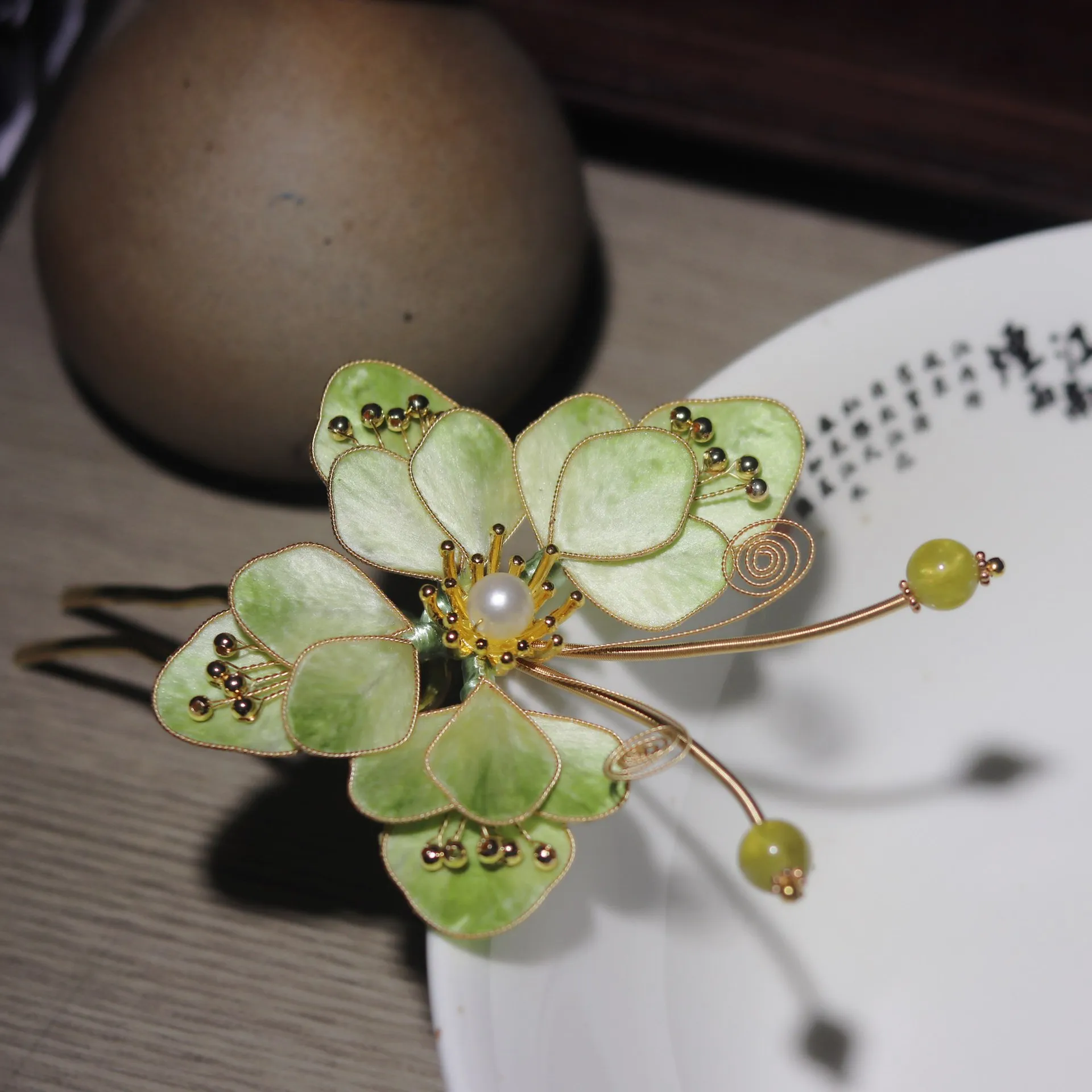 

Handmade Intangible Cultural Heritage, Velvet Flower Silk, Light Green Butterfly Hairpin, Classical Style, Light Green Butterfly