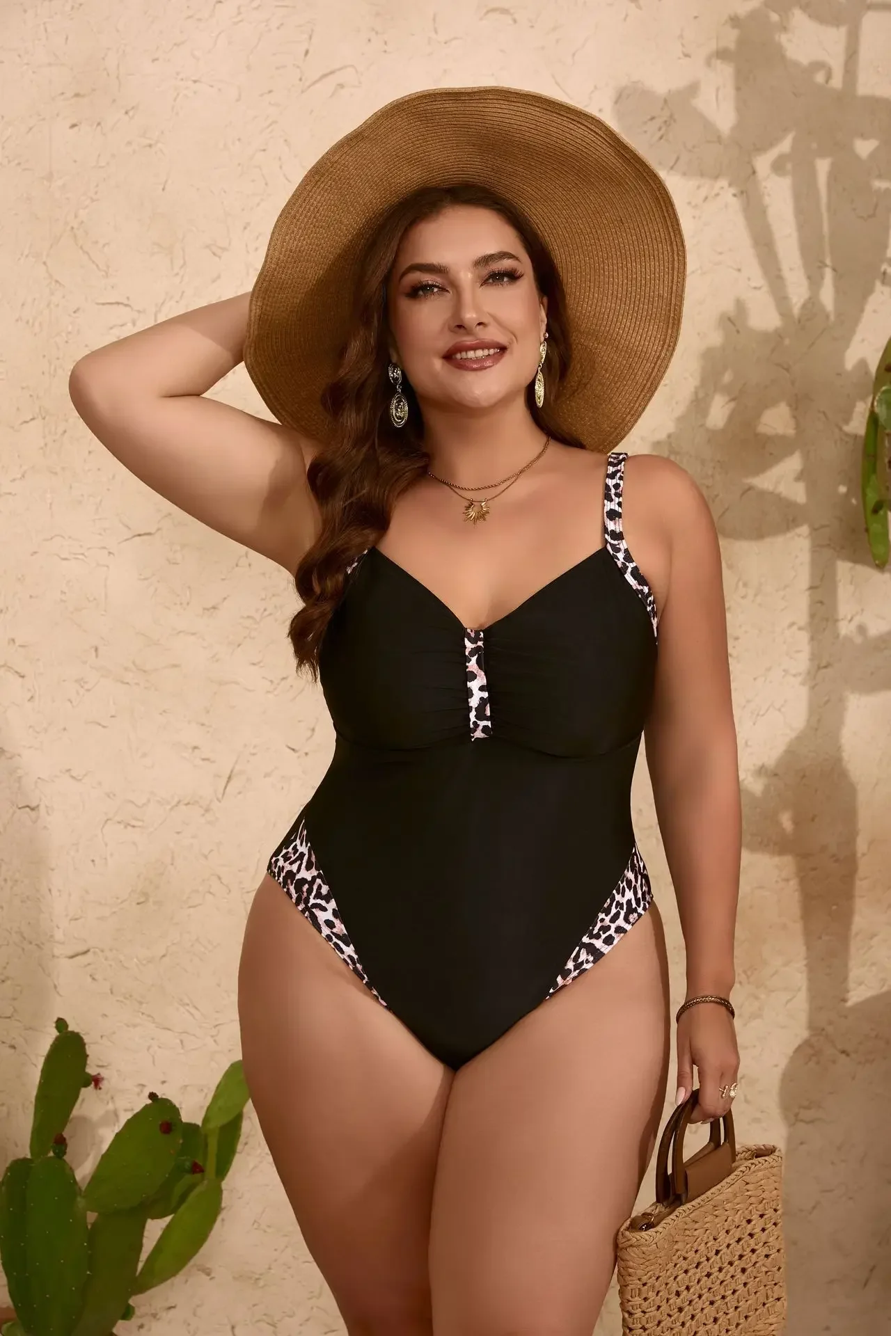 

5XL large size Sexy Bikini Hollow Out Swimsuit Women 2024 Bikini Set Bathing Suit Beachwear Increase fertilizer high weight