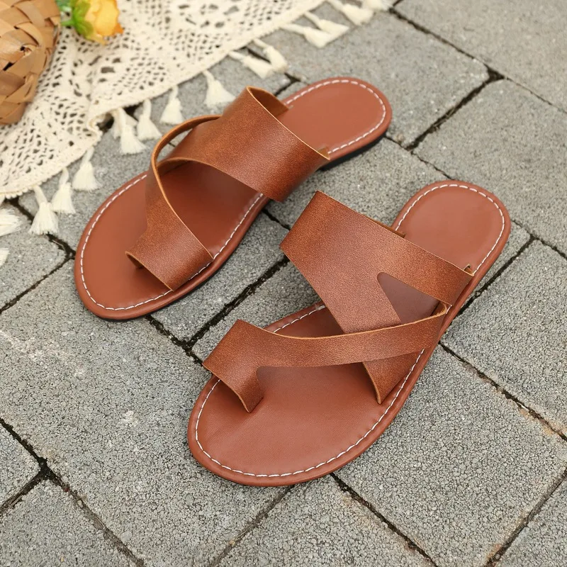 Women's Flat Bottom Slipper Light PU Leather Sandals 2025Summer New Roman Shoes for Women Pinch Toe Flat Sandal Pantuflas Mujer