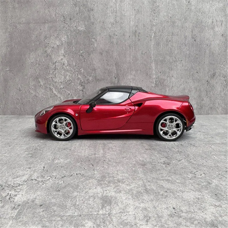 

AUTOART 1:18 Scale Alfa Romeo 4c Sports Car Resin Car Model