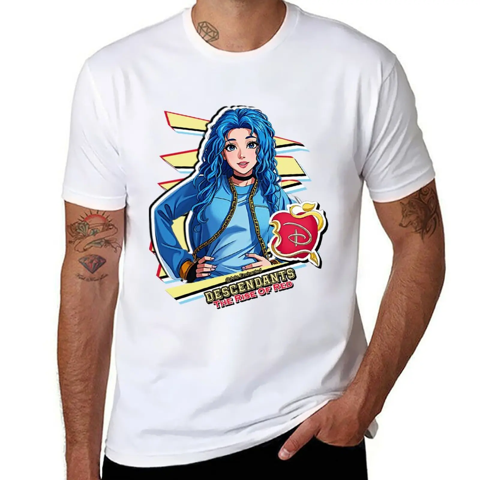 

Descendants 4 The Rise Of Red - Malia Baker as Chloe Charming (Anime, Manga Comics, Pop Art Style) T-Shirt