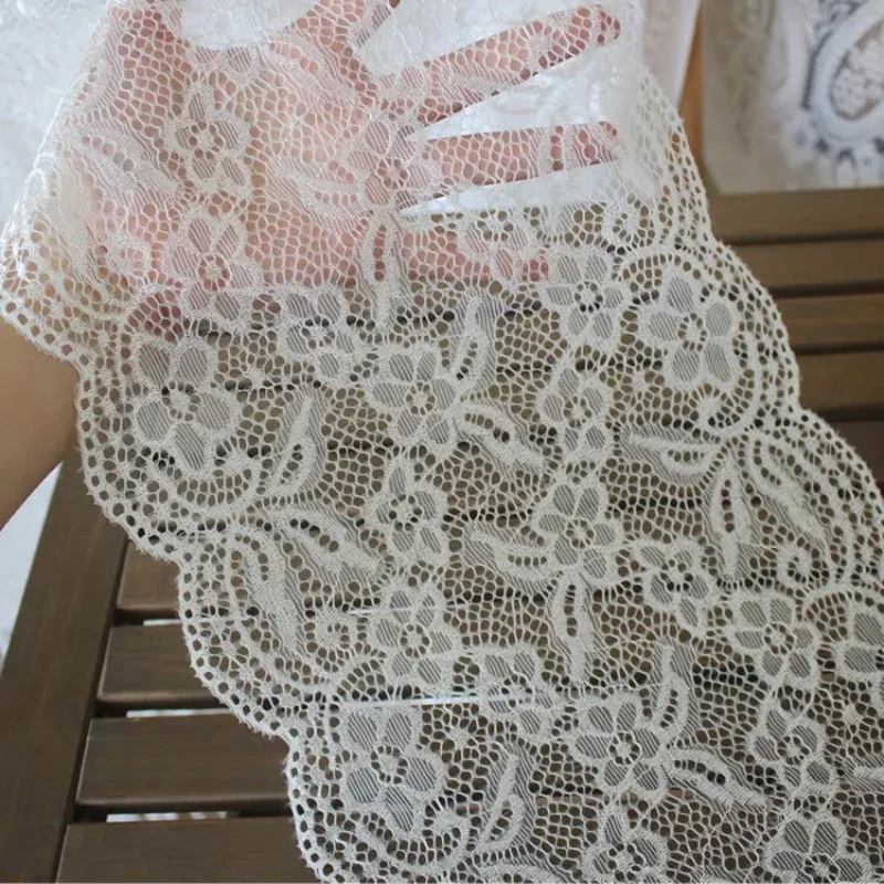 Elastic Hollow ดอกไม้เย็บปักถั - Home Textiles Photos บทวิจารณ์และราคา