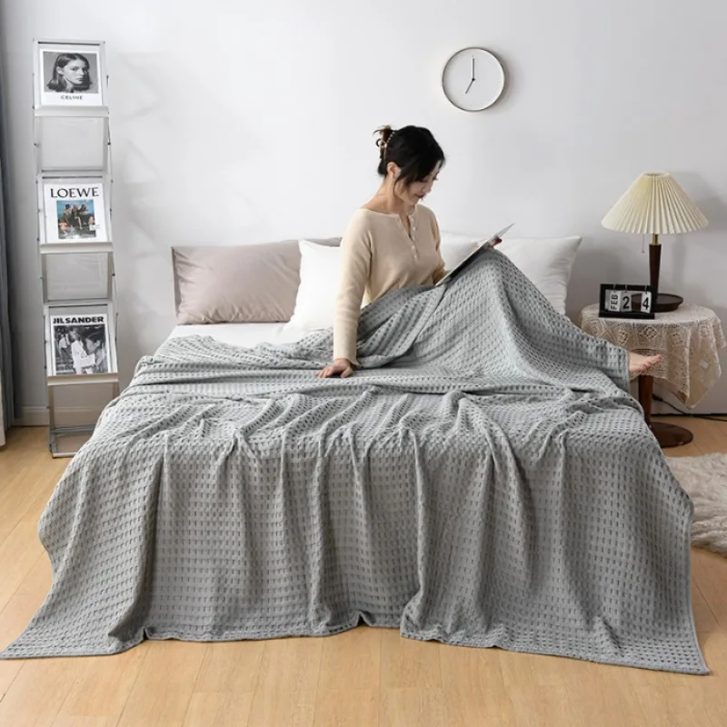 

2025 Spring Cotton Japanese style Waffle Knitted Wire Blanket Towel Covered with Solid Color Sofa Blanket Comfortable