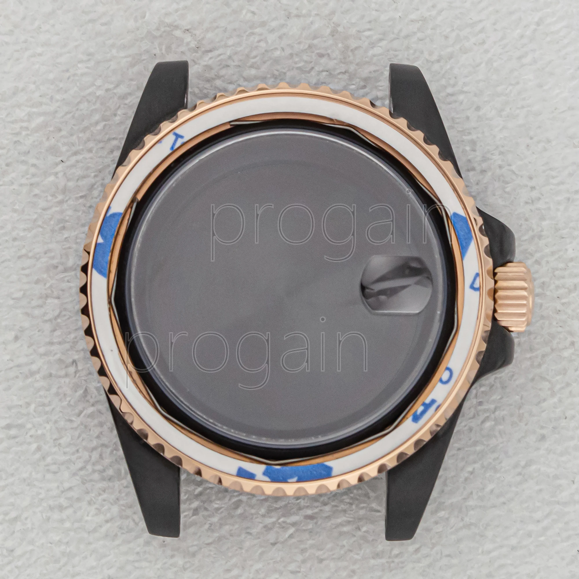 Cassa dell'orologio NH35 lente d'ingrandimento Solid Caseback da 40mm in acciaio inossidabile impermeabile per movimento SUB GMT 28.5mm con quadrante NH36