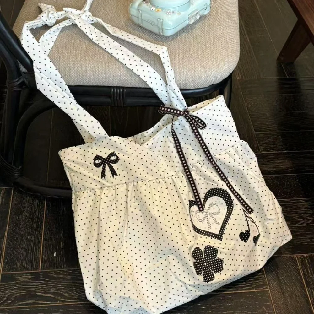 

New Cute Versatile Polka Dot Heart Print Skirt Large Capacity Commuter Shoulder Bag
